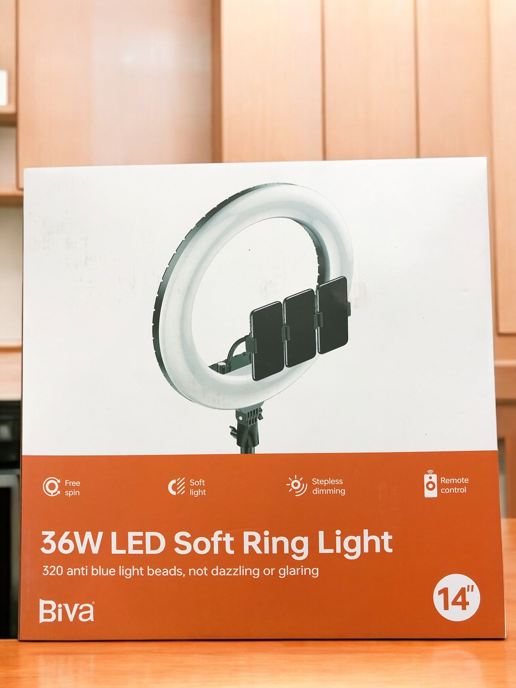 رینگ لایت بیوا Biva RL-01 36W LED Soft Ring Light سایز 14 اینچ با سه پایه و 3 هولدر